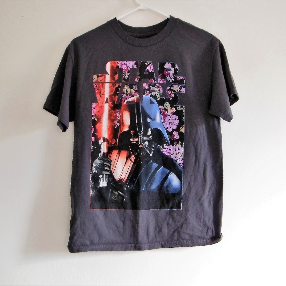 Womans Star Wars Darth Vader Gray TShirt Size Med